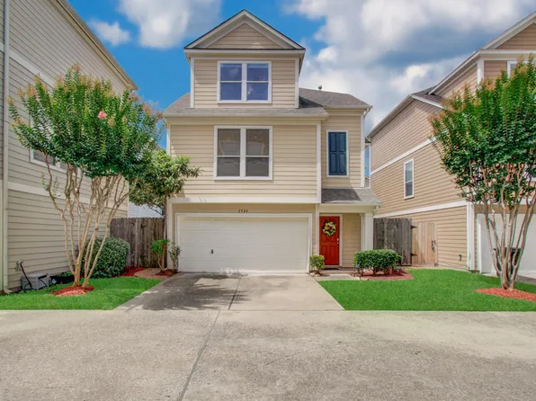 2920 Clay St, Houston, TX 77003