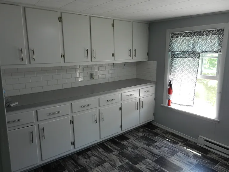69 E Louther St #C — Photo 6