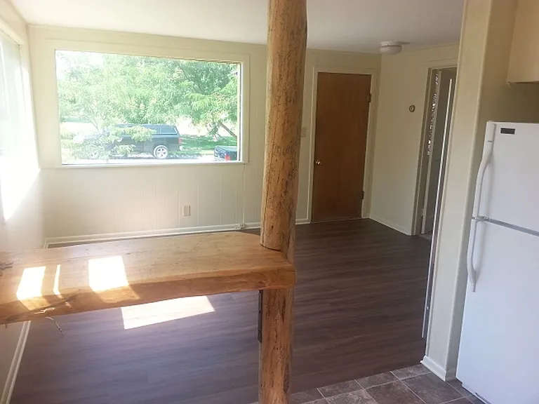 710 N Tracy Ave — Photo 2