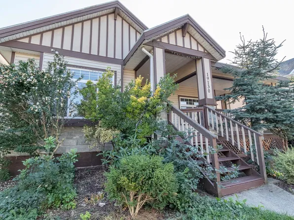 19130 69a Ave, Surrey, BC V4N 0A5
