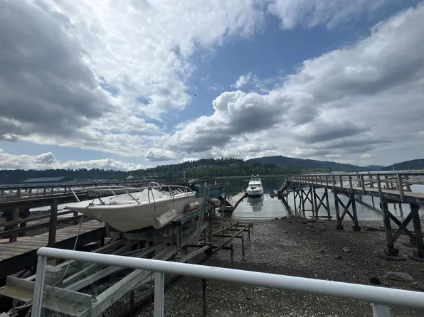 1132 Alderside Rd, Pt Moody, BC V3H 3A6