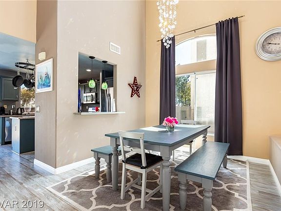 5th image of 3548 Mountain Park St