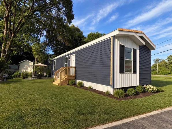 4747 W River Dr NE Lot 54, Comstock Park, MI 49321