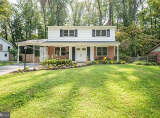 8935 Orange Hunt Ln, Annandale, VA 22003