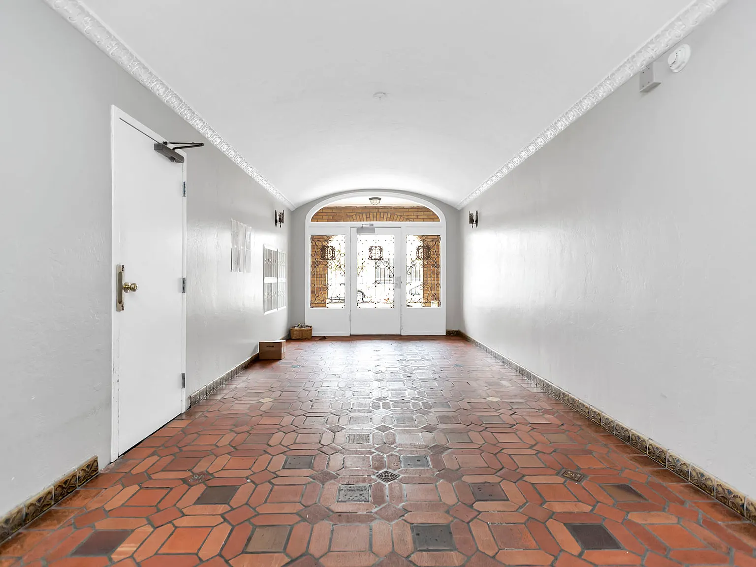 1965 Page — Photo 1