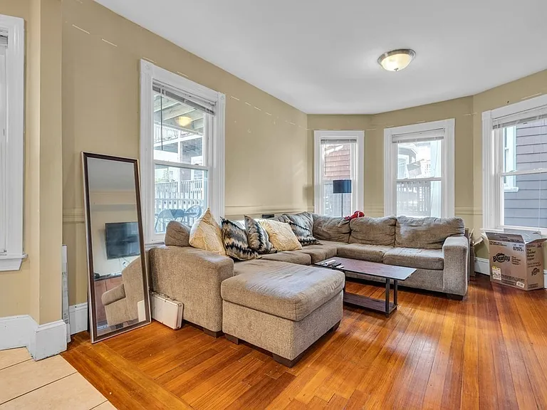 180 Saint Alphonsus St #2 — Photo 2
