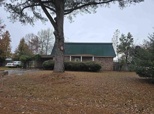 1700 W Iowa St, Beebe, AR 72012