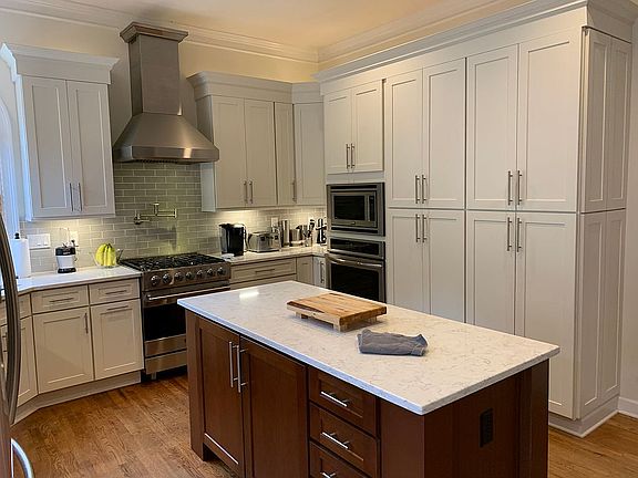 Viking range, double oven