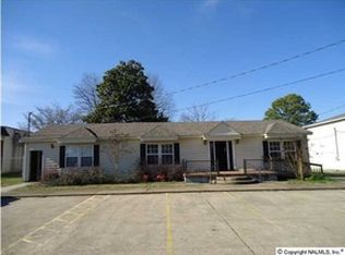 405 Martling Rd, Albertville, AL 35951