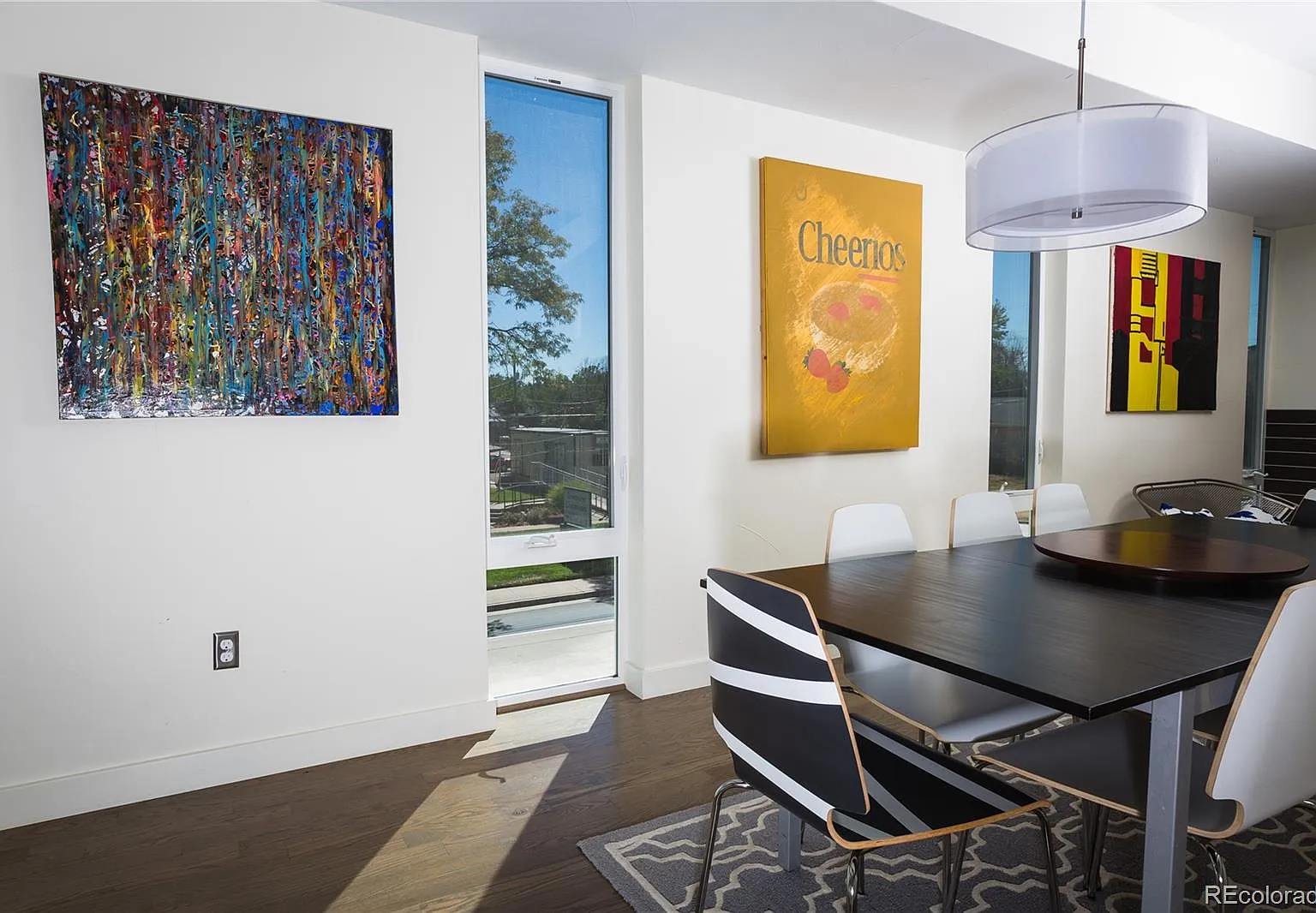 3 bed, 2.5 bath, 1983 sqft, $4,000 — Photo 3