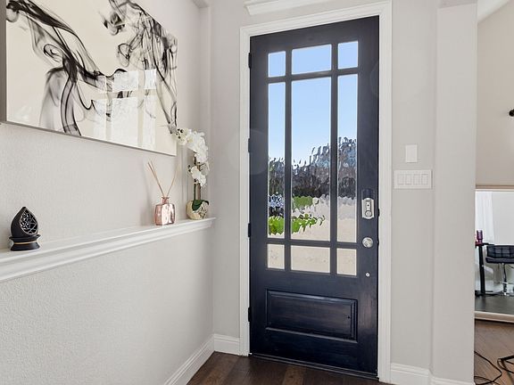 4th image of 2614 Fair Oaks Ave