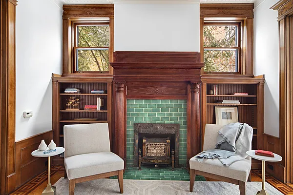 Sold by Sotheby's International Realty | media 7