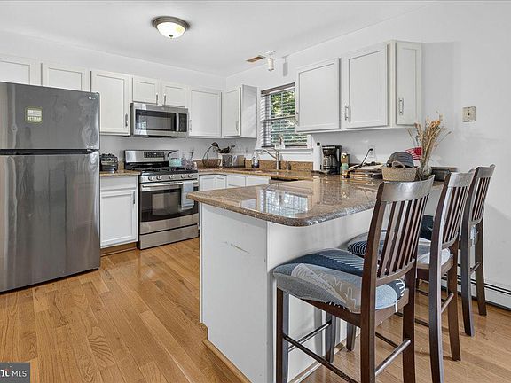 4th image of 117 Inboard Ave
