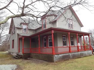 128 Niles Hill Rd, Waterford, CT 06385