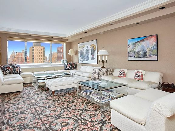 3rd image of 931 Lexington Ave #26H
