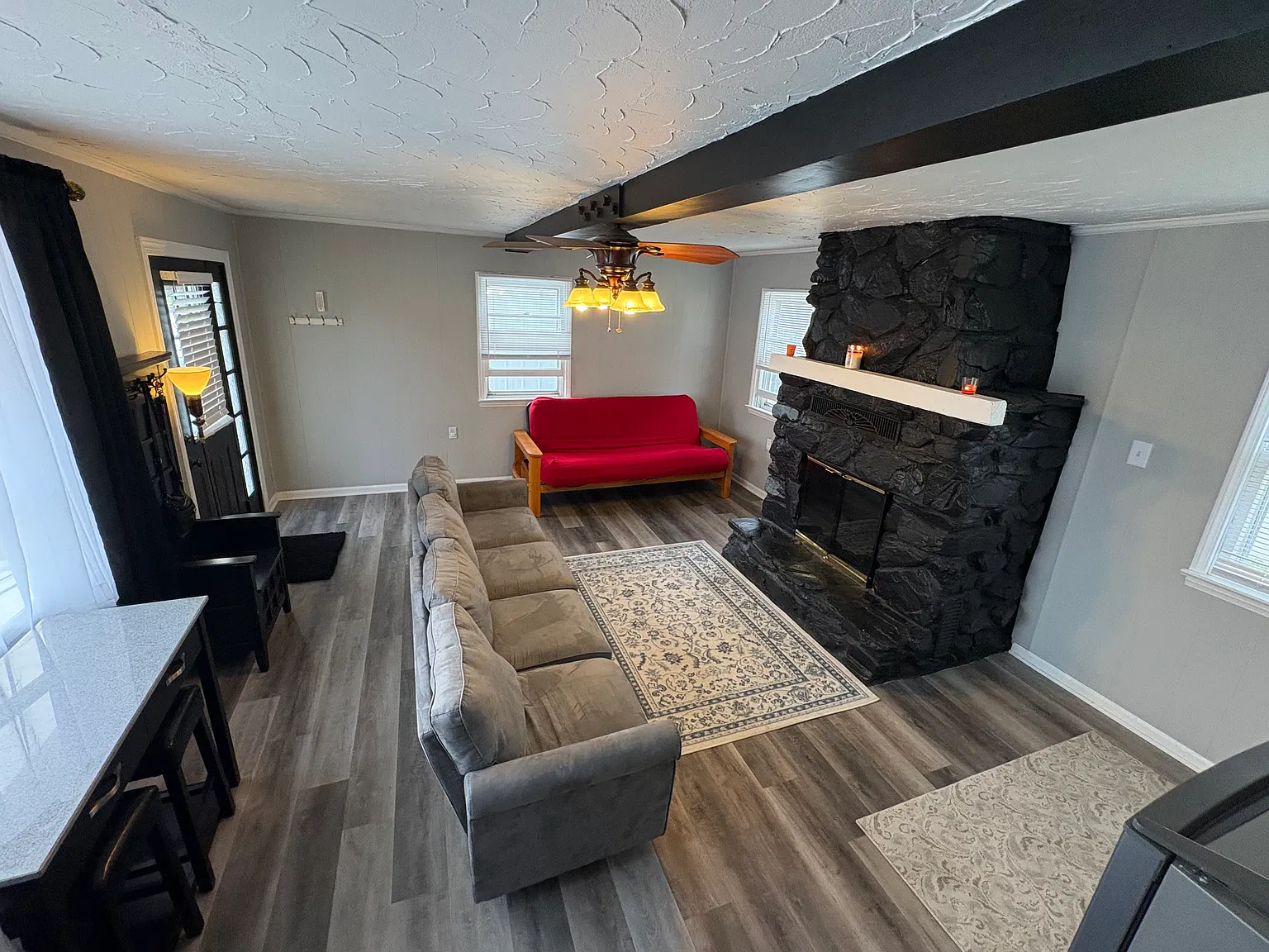 Studio, 580 sqft, $1,000 — Photo 3