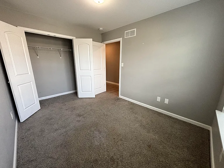 2525 Feathersound Way — Photo 6