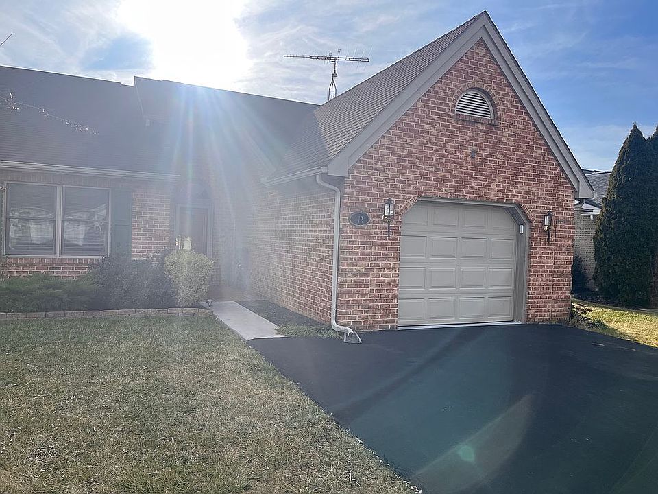 1st image of 72 Chadwick Dr