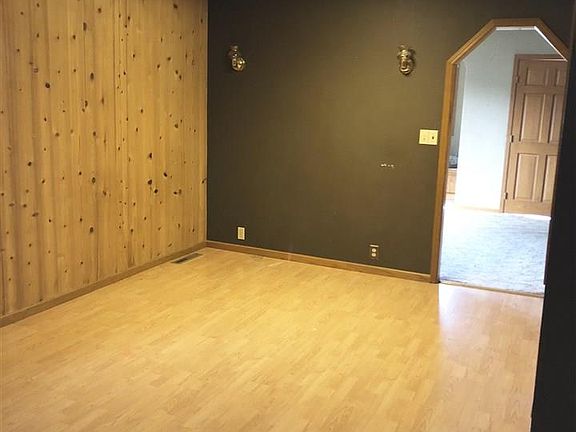 4th image of 509 W Cedar St
