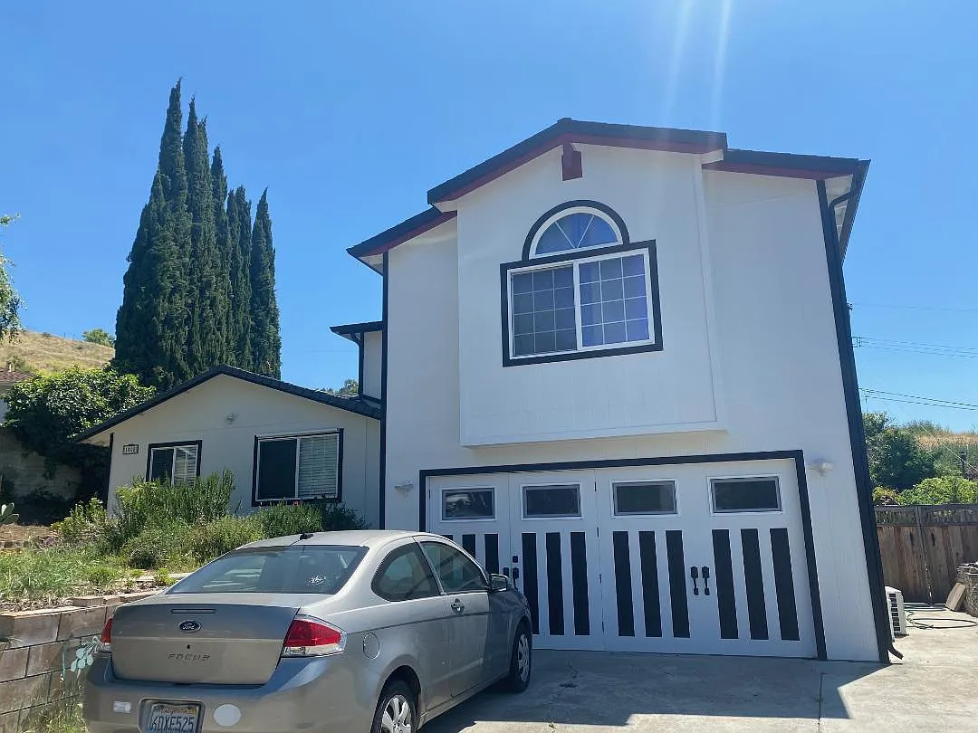 Studio, 390 sqft, $1,850 — Photo 1