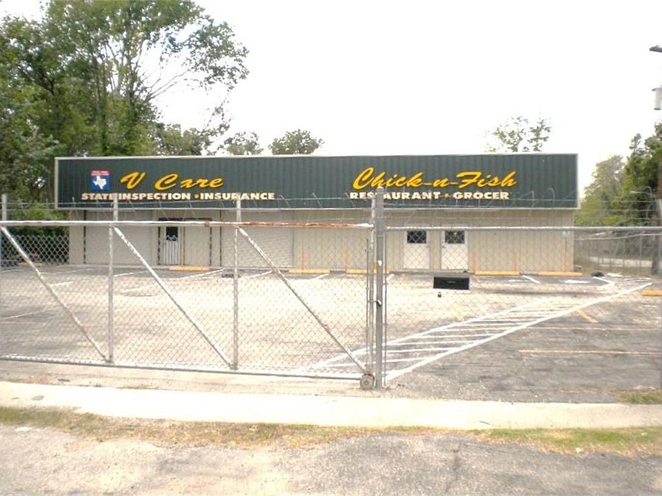 2nd image of 7419 Hirsch Rd