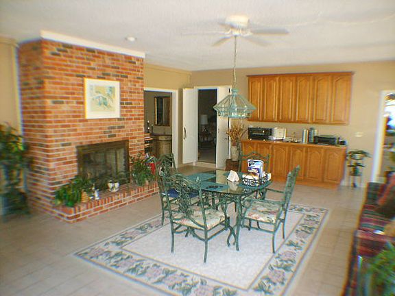5th image of 6400 Halcyon Dr