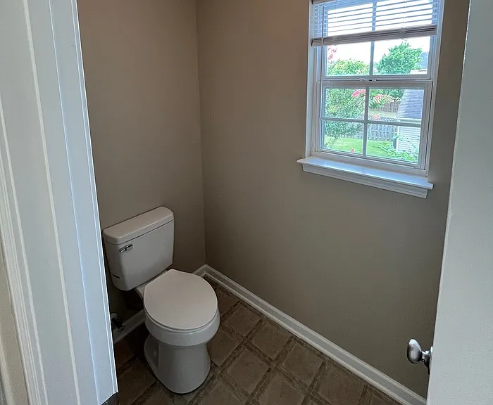 15315 Edgewater Forest Ln — Photo 32