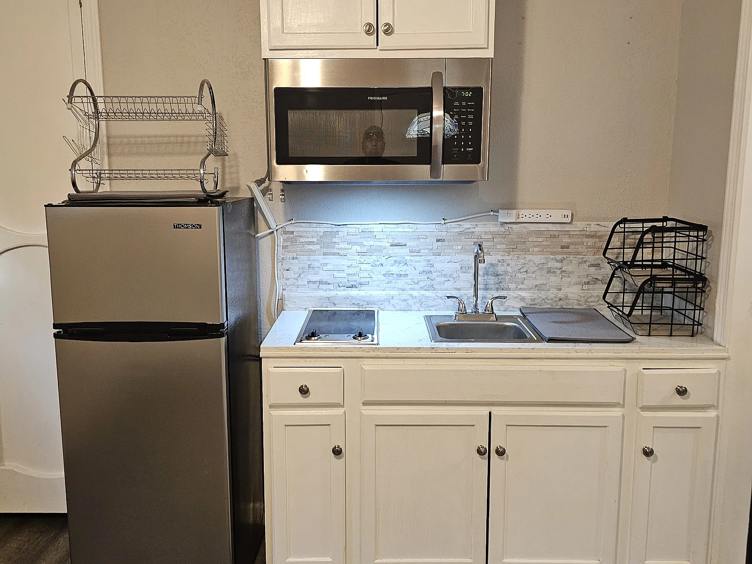 2830 Chester Ln — Photo 1