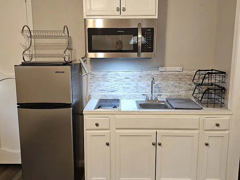 2830 Chester Ln — Photo 1