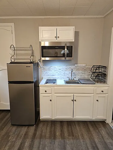 2830 Chester Ln Photo 1