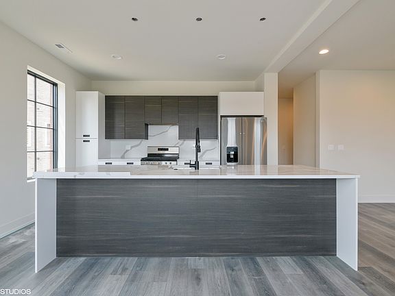 4th image of 1220 N Bosworth Ave #5089549