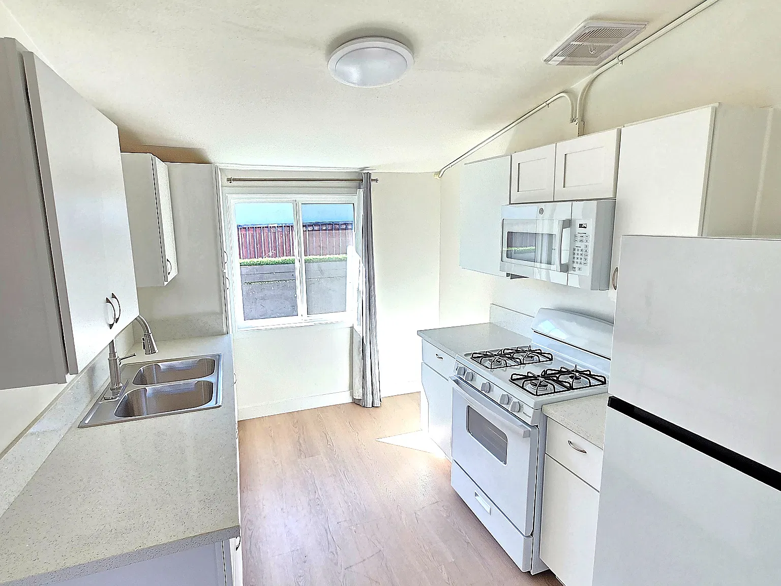 1 bed, $1,995 — Photo 4