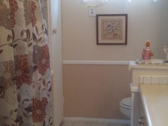 5th image of 608 Hibiscus Dr