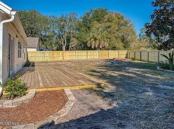 4th image of 695 Aleida Dr