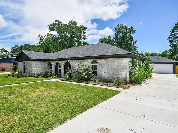 2nd image of 1808 Long Dr