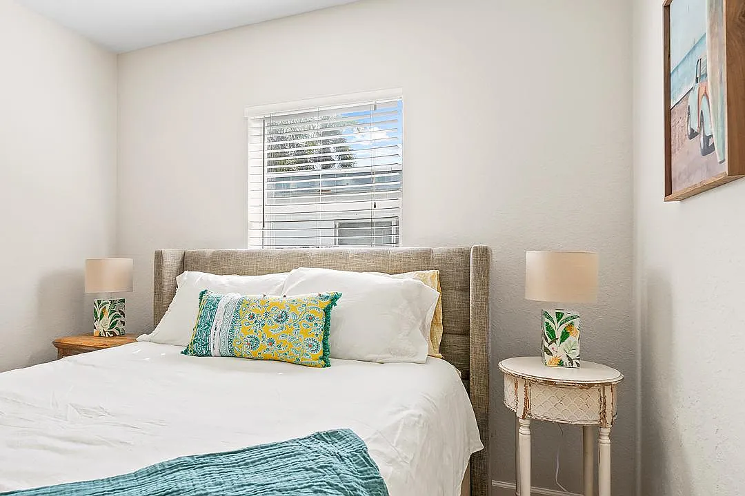 2 bed, 1708 sqft, $3,250 — Photo 4