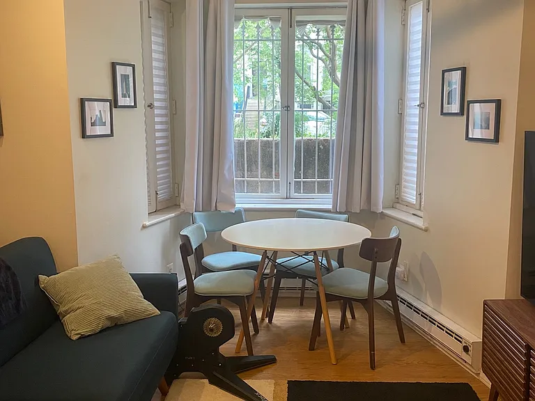 1507 R St NW — Photo 11
