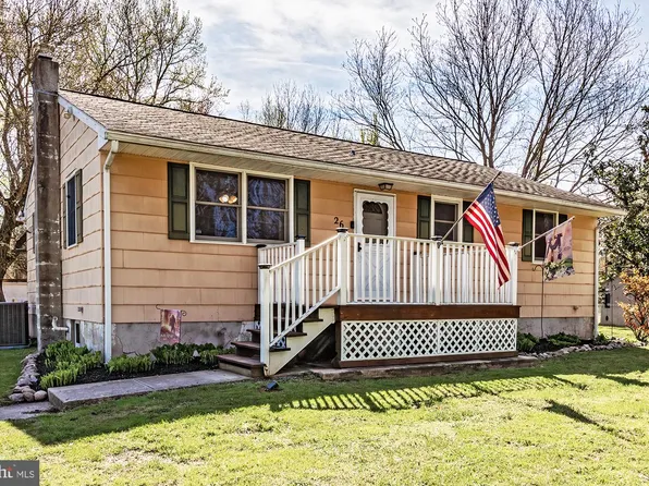26 Oakdale Ln, Pennsville, NJ 08070