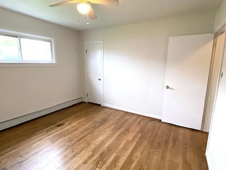 18427 Maugans Ave — Photo 12