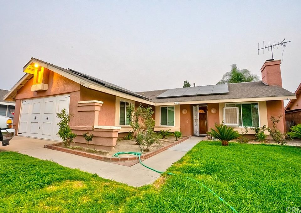 2nd image of 14749 Country Ln