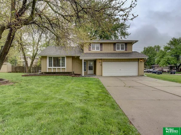 4836 N 107th St, Omaha, NE 68134