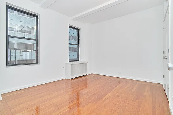 Rented by Living New York | media 10