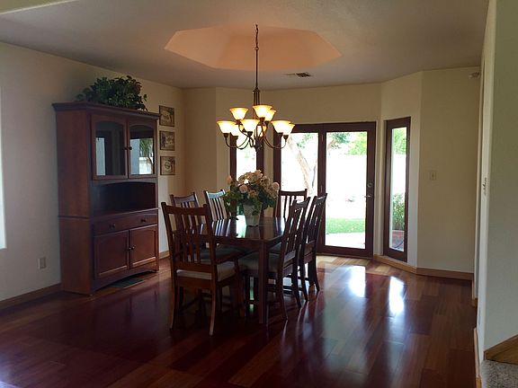 4th image of 2065 E La Salle Way