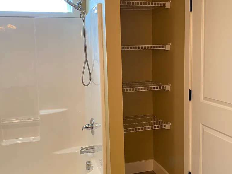 399 Ellis Ave — Photo 17