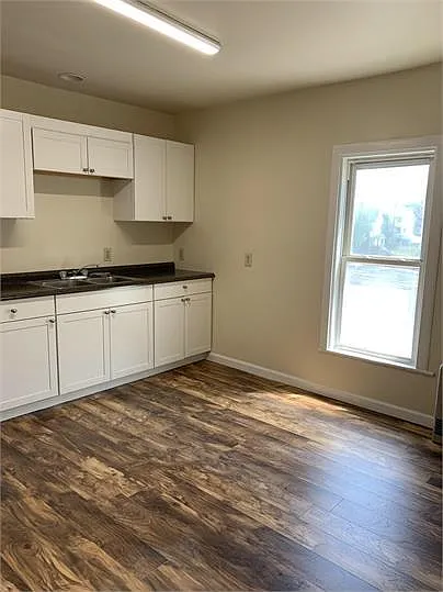 204 Grand Ave #2 — Photo 6