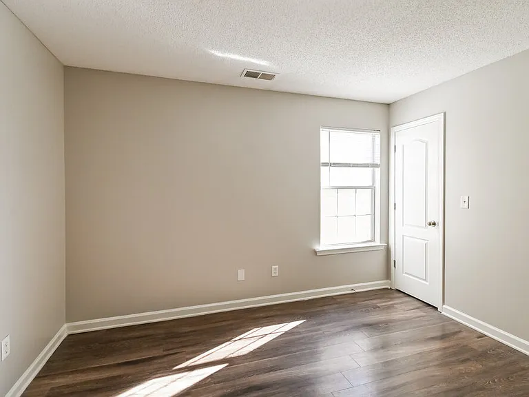 10186 Sorrento Pl — Photo 14