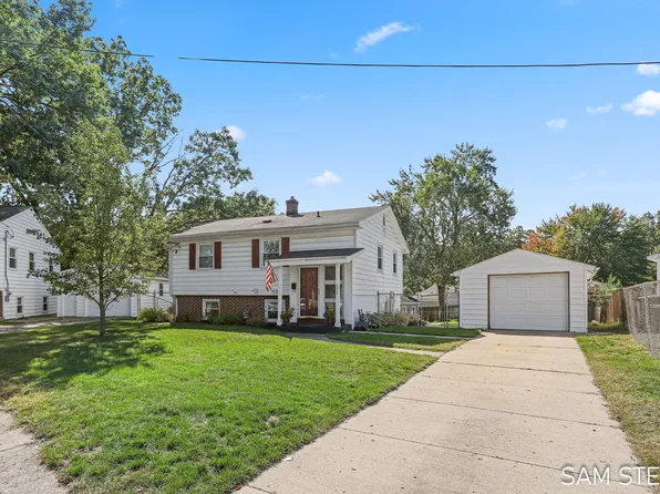 3817 Taft Ave SW, Wyoming, MI 49519