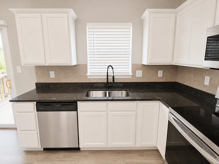 2806 Captains Cove Ct — Photo 3