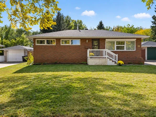 14 Sonora Dr, Saint Albert, AB T8N 0L4