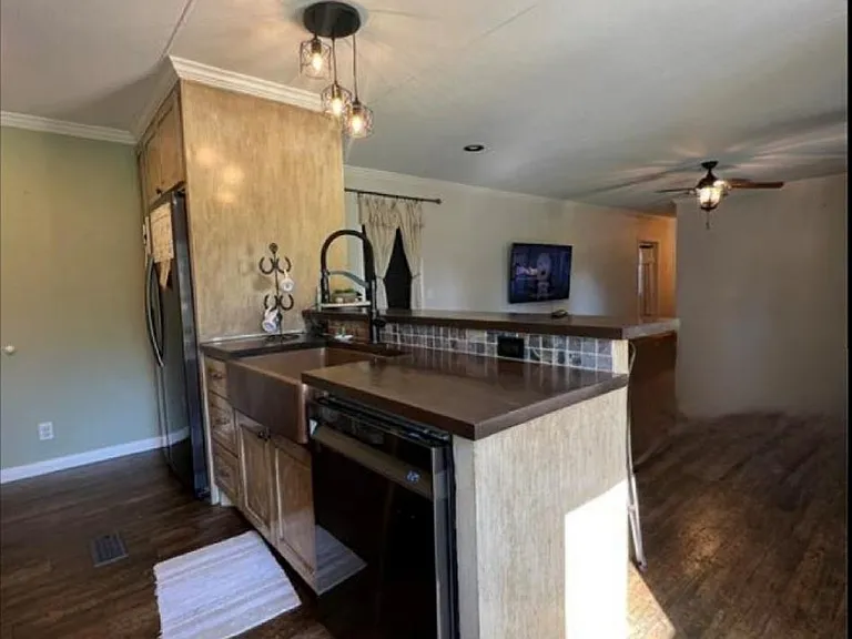 2133 County Road 676 — Photo 9
